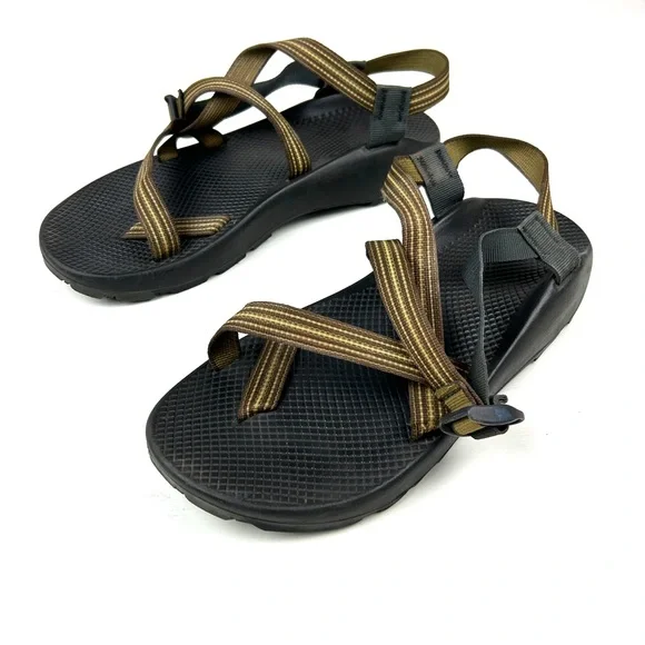 Chaco Men\'s Black and Brown Leather Toe-Post Sandals Chaco Men main image 2